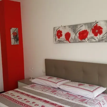 La Betulla Confortevole Wifi E Parking Free דירה